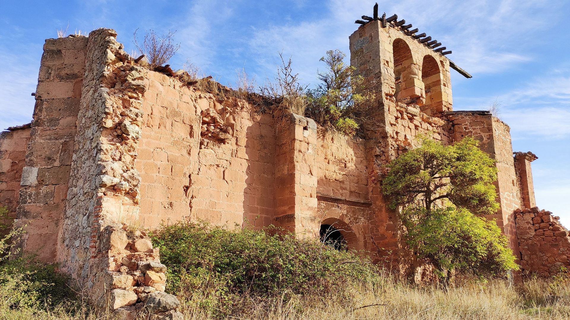 Ruinas Iglesia Quintanilla Cabe Soto